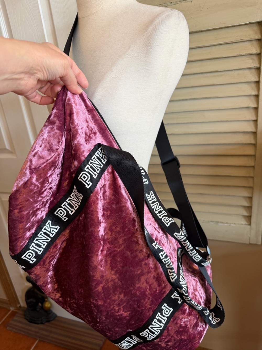 PINK Victoria's Secret Crushed Velvet Duffle Bag - Rose Pink - Picture 6 of 7